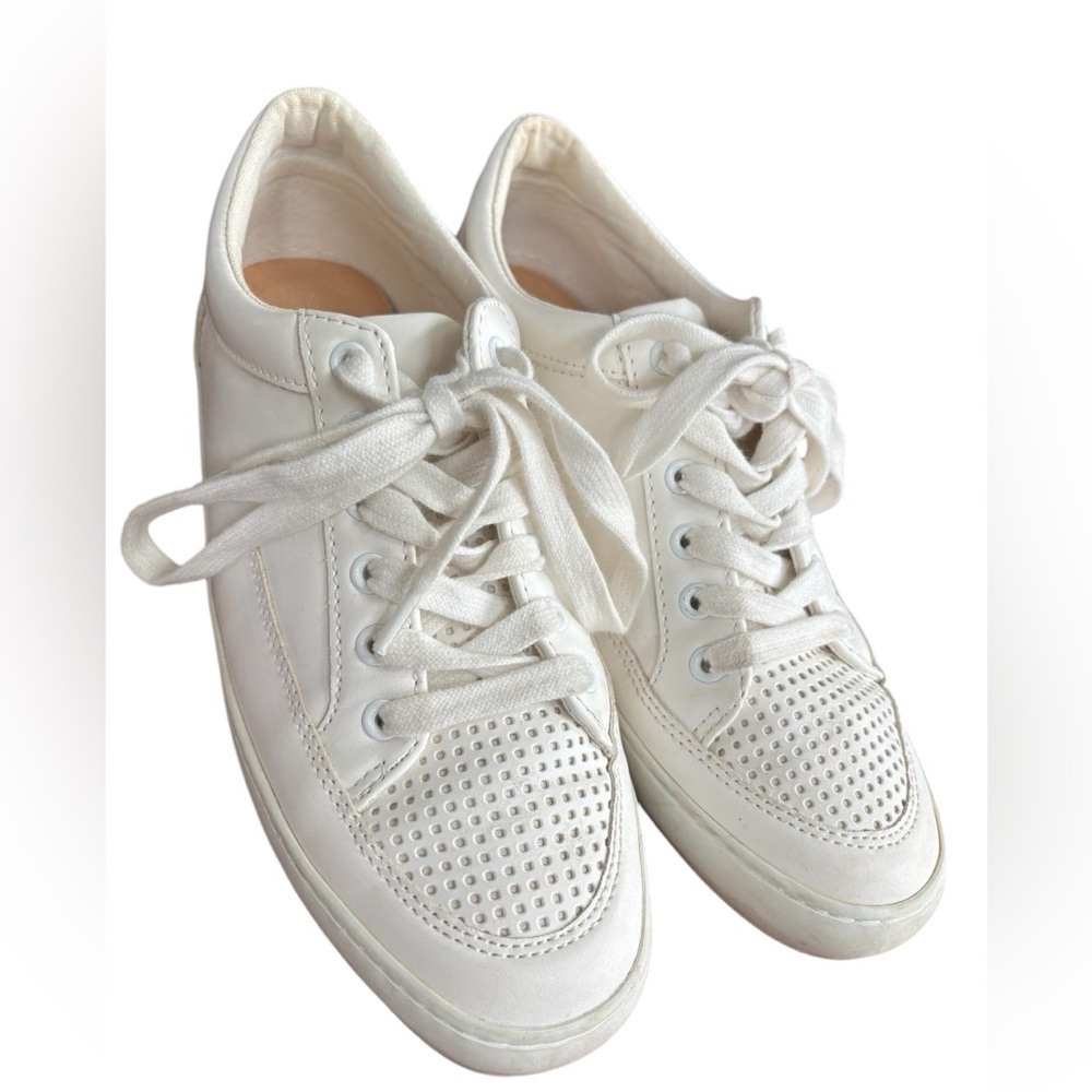 Banana Republic Women's White Tennis Shoes Sneakers, Size 7